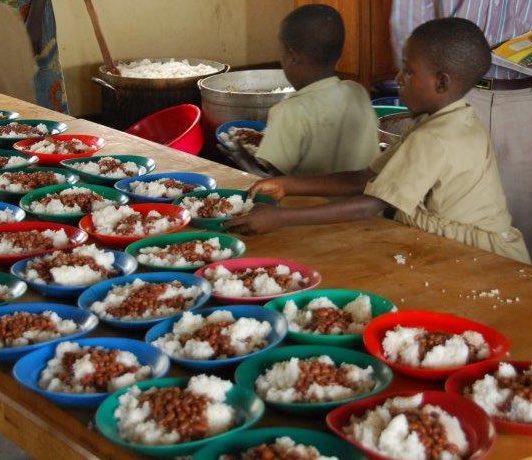 Kirundo : Le directeur de l’Ecofo Gitwenzi arrêté pour vol des vivres du programme des cantines scolaires